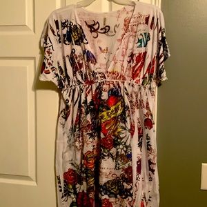 Comfortable dress with plunging neck line and very comfortable